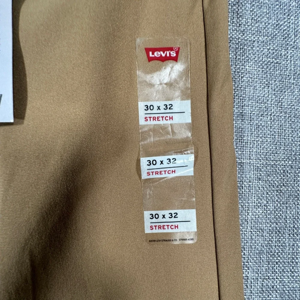 Levis measurements waist